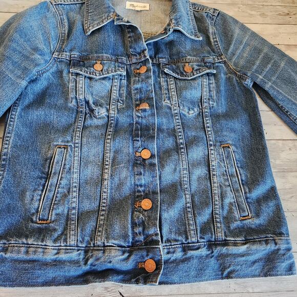 Madewell The Jean Jacket in Pinter Wash Size Medium - Picture 9 of 15
